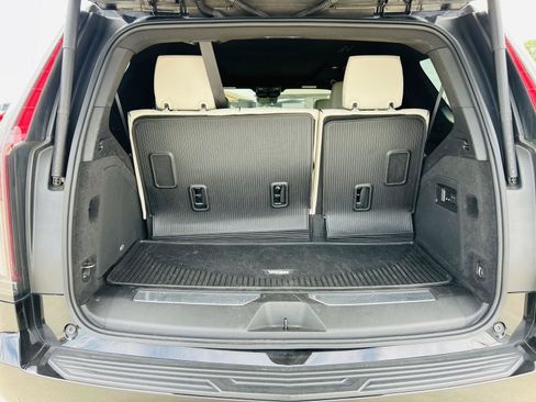 Used 2022 Cadillac Escalade Sport w/ Touring Package AWD/4WD image 32