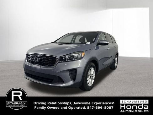 Used 2020 Kia Sorento FWD V6 image 2