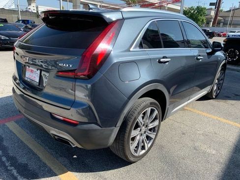 Used 2019 Cadillac XT4 Premium Luxury w/ Driver Assist Package FWD image 4
