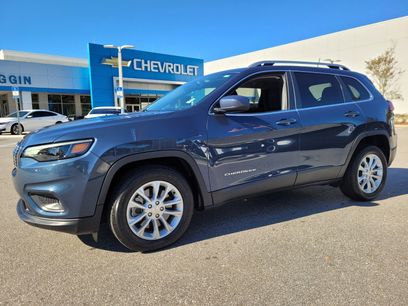 Used 2019 Jeep Cherokee Latitude w/ Popular Appearance Group