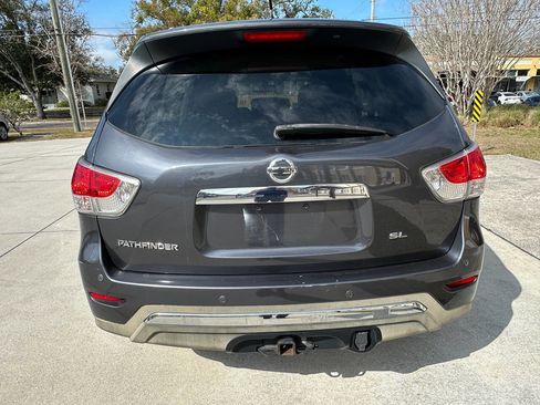 Used 2014 Nissan Pathfinder SL w/ SL Tech Package image 5
