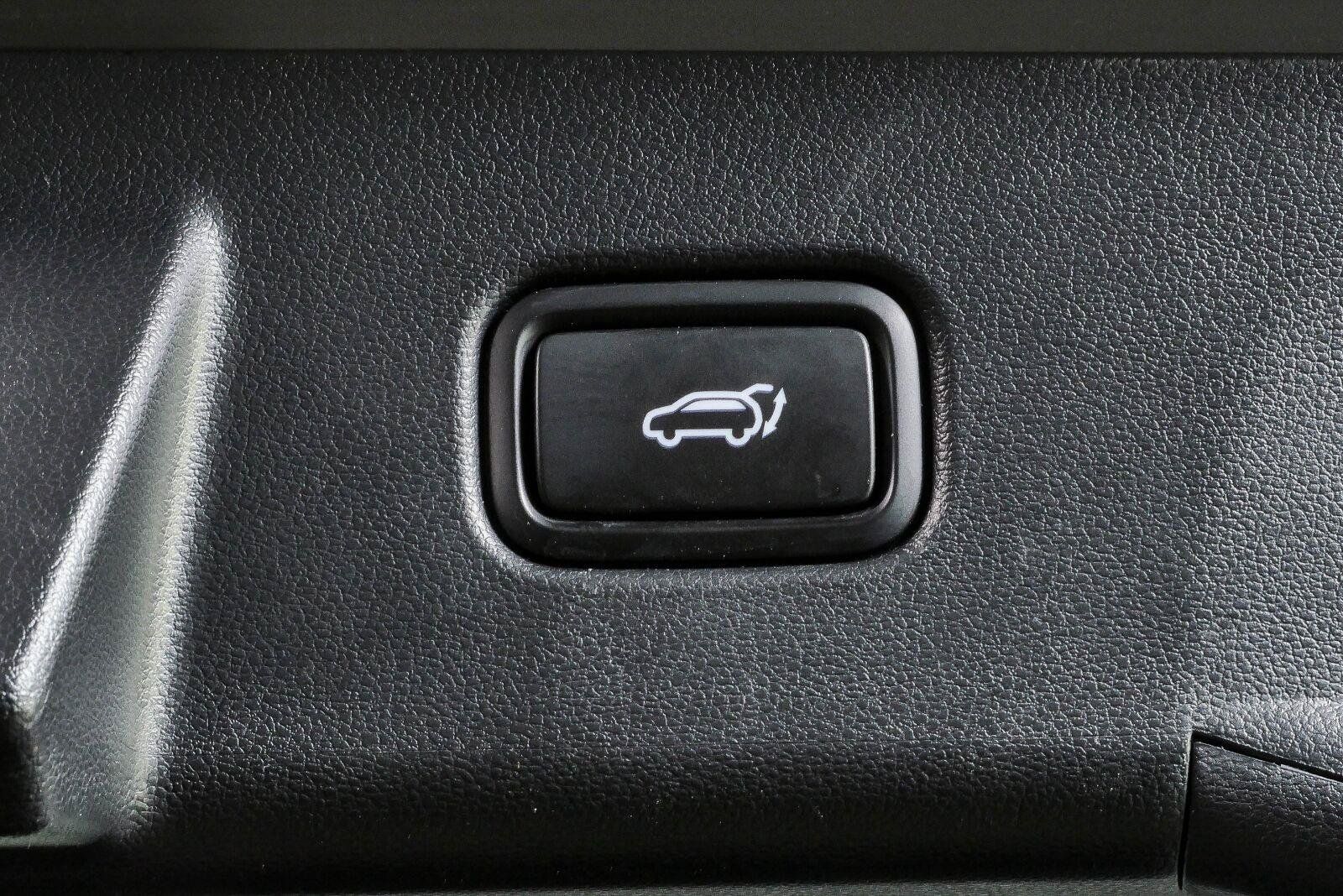 Used 2024 Hyundai Tucson Limited AWD/4WD image 17
