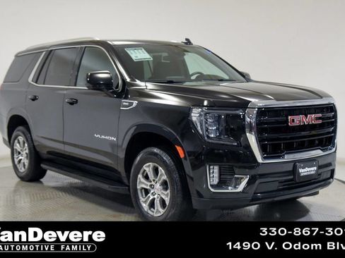Used 2024 GMC Yukon SLE AWD/4WD image 1