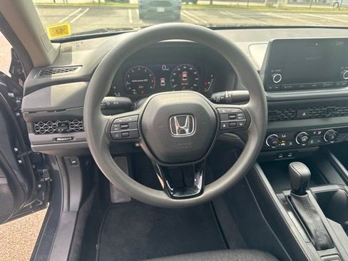 Used 2023 Honda Accord LX image 14