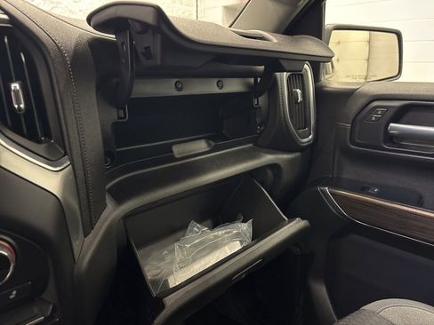 Used 2021 Chevrolet Silverado 1500 RST AWD/4WD image 29