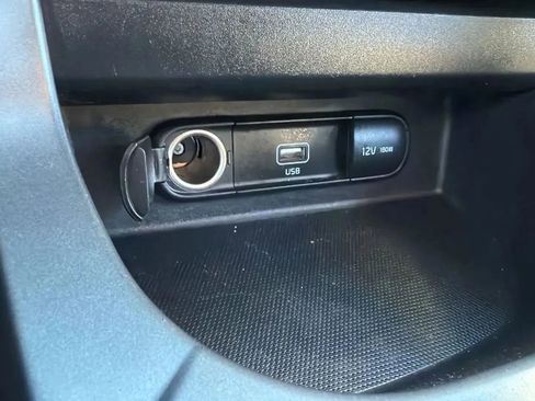 Used 2021 Kia Seltos LX AWD/4WD image 19