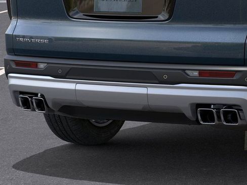 New 2026 Chevrolet Traverse LT w/ Sun and Wheel Package FWD image 15