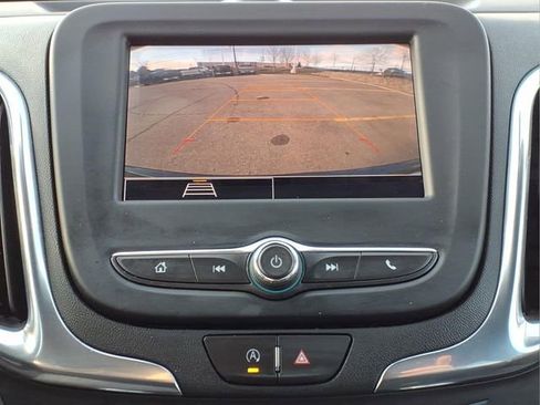 Used 2023 Chevrolet Equinox LT image 19