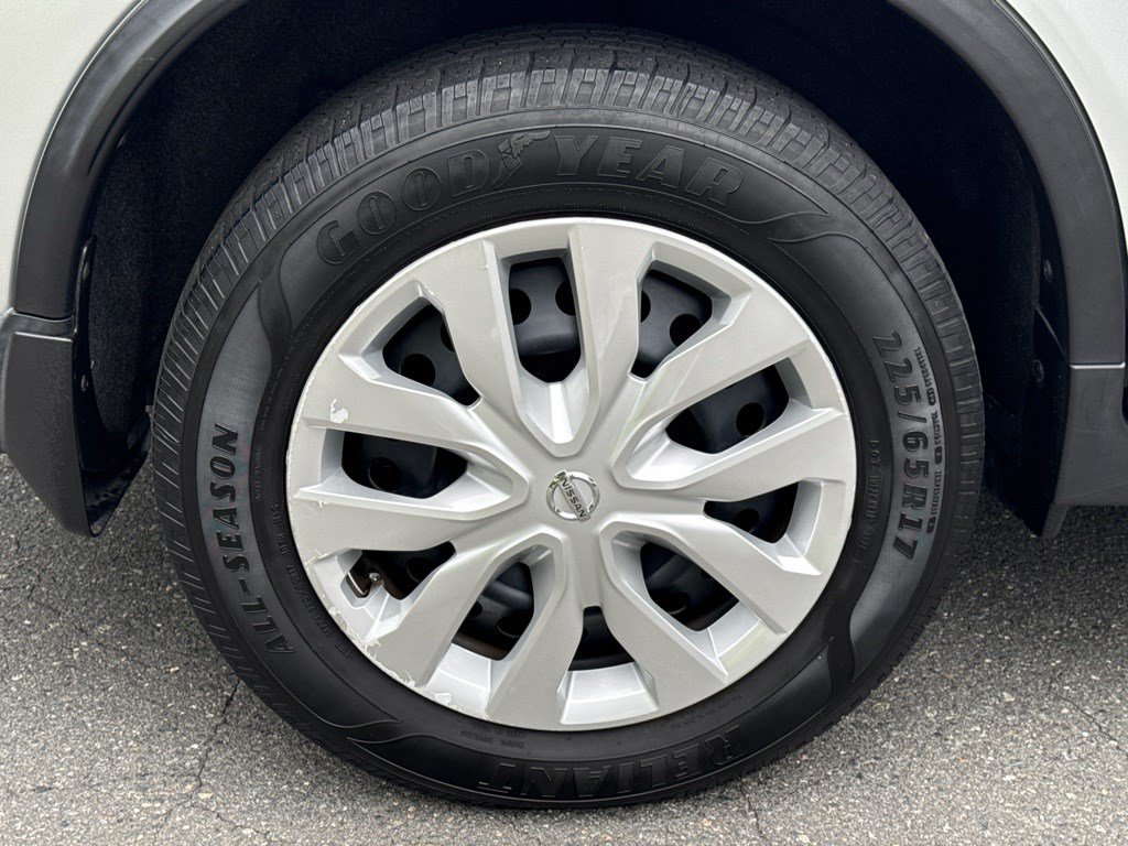 Used 2019 Nissan Rogue S FWD image 10