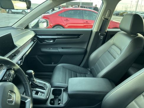 Used 2023 Honda CR-V EX-L image 10