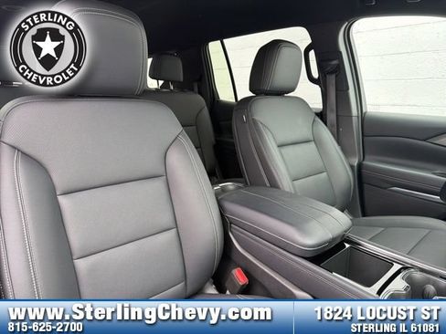 Used 2026 Chevrolet Traverse LT AWD/4WD image 12