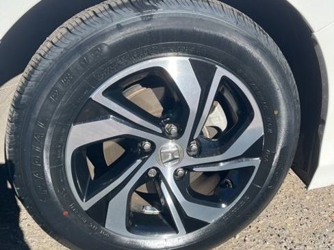 Used 2016 Honda Accord LX image 4