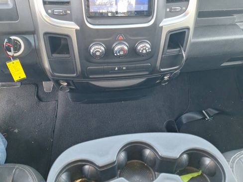 Used 2013 RAM 1500 Classic SLT image 12