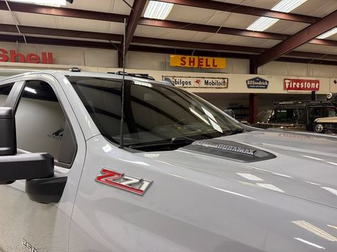 Used 2024 Chevrolet Silverado 2500 Custom w/ Custom Value Package AWD/4WD image 44