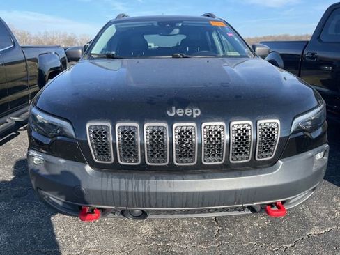 Used 2019 Jeep Cherokee Trailhawk AWD/4WD image 8