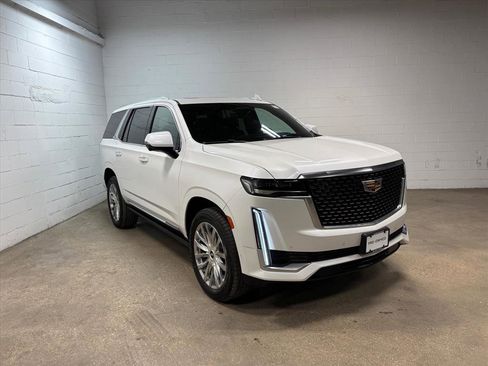 Used 2021 Cadillac Escalade Premium Luxury w/ Driver Assist Tech Package image 4