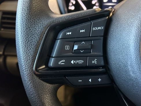 Used 2024 Subaru Crosstrek 2.0i image 12