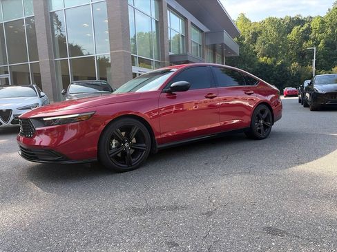 Used 2024 Honda Accord Sport image 1