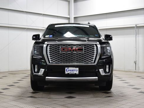 Used 2024 GMC Yukon XL Denali w/ Advanced Technology Package AWD/4WD image 2