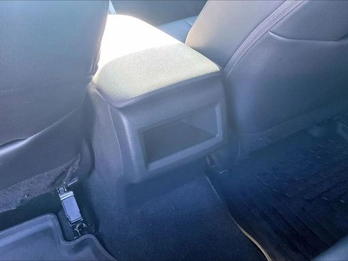 Used 2023 Toyota Camry SE image 24