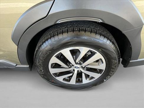 Used 2025 Subaru Outback Premium image 24