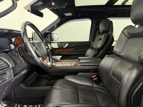 Used 2021 Lincoln Navigator L Reserve w/ Luxury Package AWD/4WD image 18