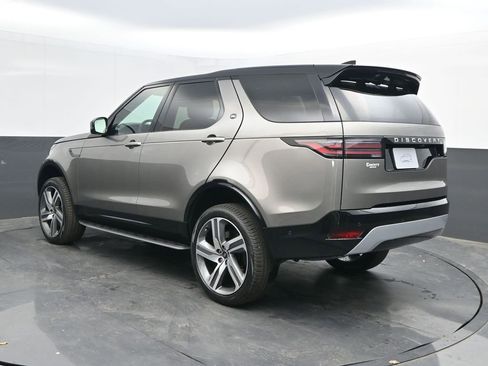 New 2025 Land Rover Discovery Metropolitan Edition AWD/4WD image 3
