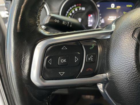 Used 2021 Jeep Wrangler Unlimited Sahara w/ Cold Weather Group image 19