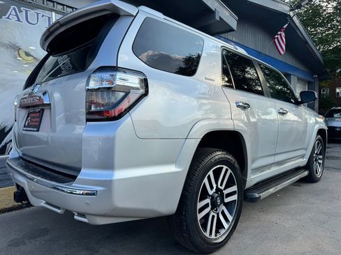 Used 2022 Toyota 4Runner Limited RWD image 3