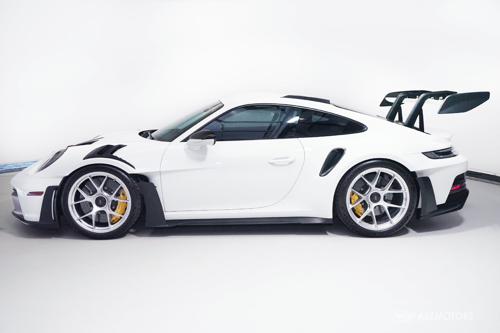 Used 2024 Porsche 911 GT3 RS RWD image 4