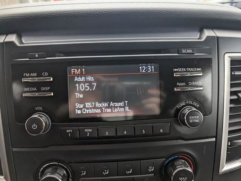 Used 2017 Nissan Titan S image 12