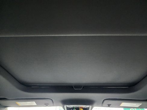 Certified 2023 Chevrolet Traverse High Country image 19