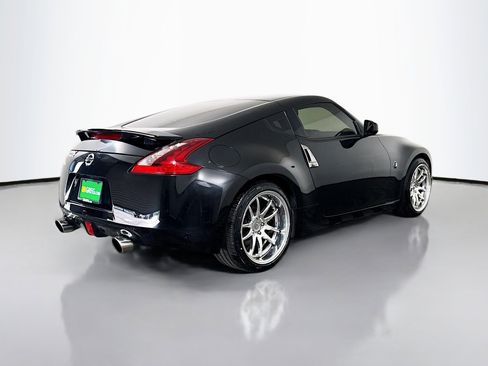 Used 2020 Nissan 370Z w/ Sport Package image 10