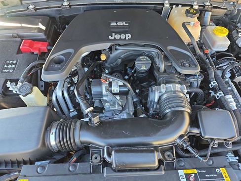 Certified 2021 Jeep Wrangler Unlimited Sport image 12