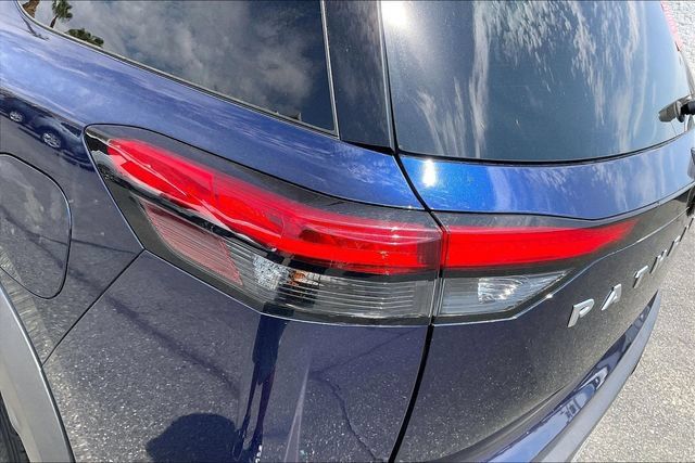 Certified 2025 Nissan Pathfinder SV AWD/4WD image 28