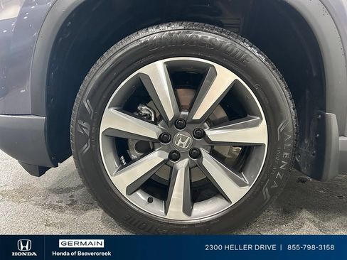Used 2025 Honda Pilot Elite image 13