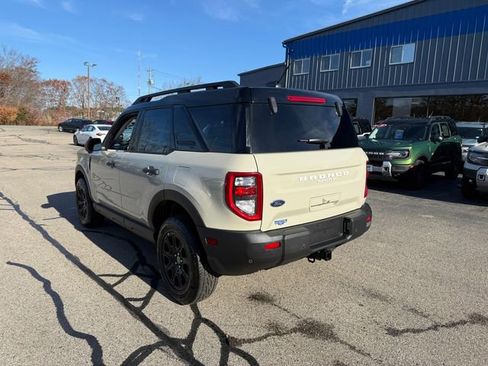 Used 2025 Ford Bronco Sport Badlands image 23