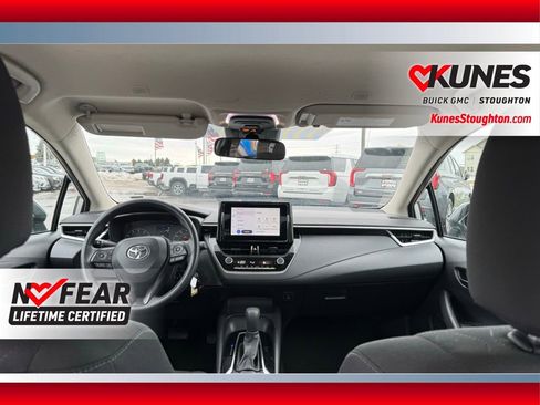 Used 2023 Toyota Corolla LE image 38