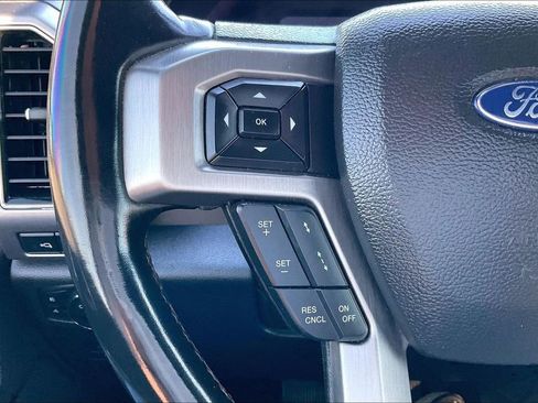 Used 2022 Ford F250 Platinum image 18