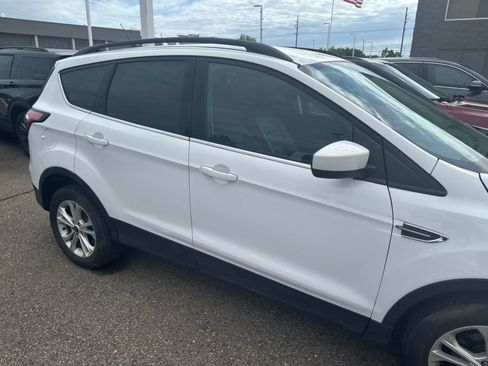 Used 2018 Ford Escape SEL FWD image 24