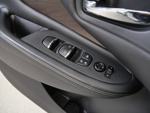 Used 2020 Nissan Murano Platinum w/ Cargo Package AWD/4WD image 30