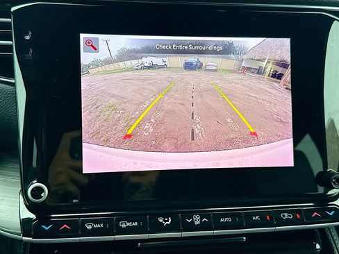 Used 2023 Jeep Wagoneer L Series II image 15