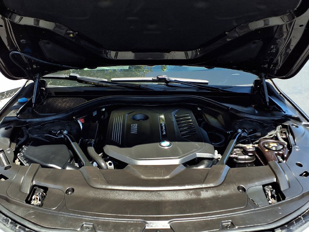 Used 2016 BMW 740i RWD image 3
