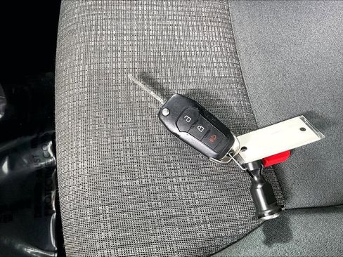 Used 2024 Ford F250 XLT image 10