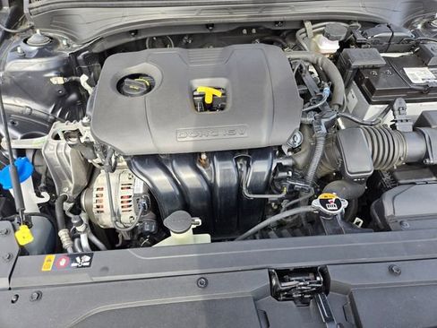 Used 2023 Kia Forte LXS image 17