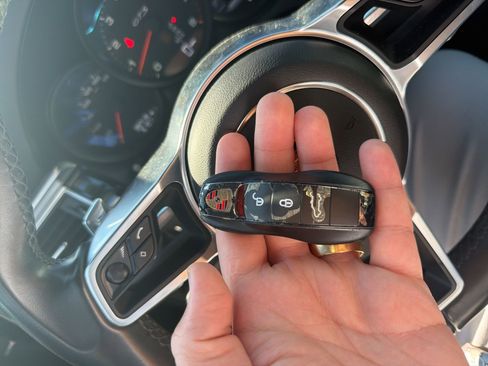 Used 2017 Porsche Macan GTS image 6