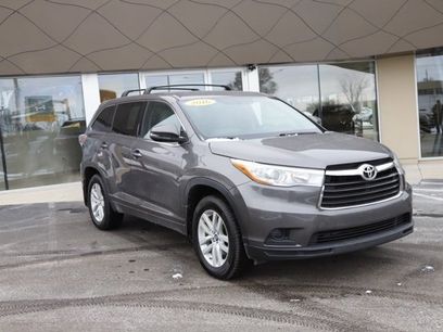 Used 2016 Toyota Highlander LE