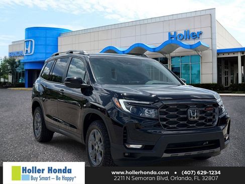 Certified 2025 Honda Passport TrailSport image 1