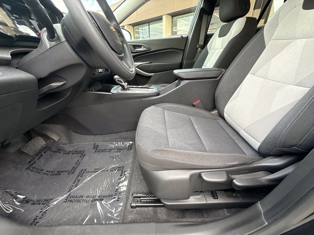 Used 2024 Chevrolet Trax LS FWD image 11