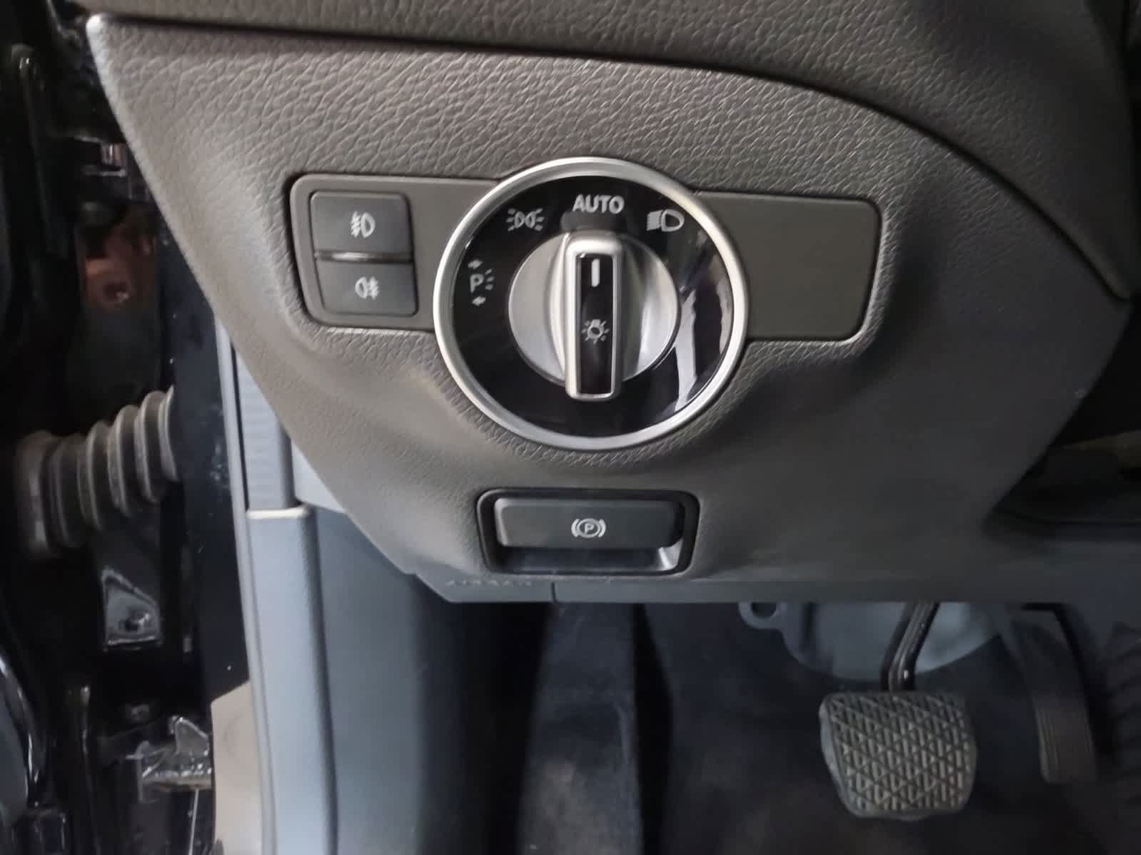 Used 2019 Mercedes-Benz GLA 250 4MATIC image 22